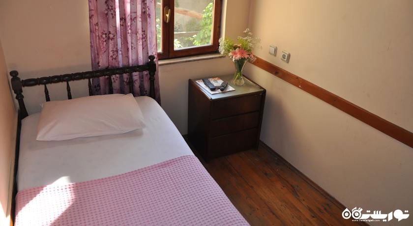 تخت تک نفره اتاق سینگل